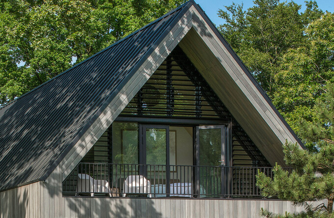 Waldhaus am Brabantse Peel ausgestattet mit dreiteiligen Kipplamellen